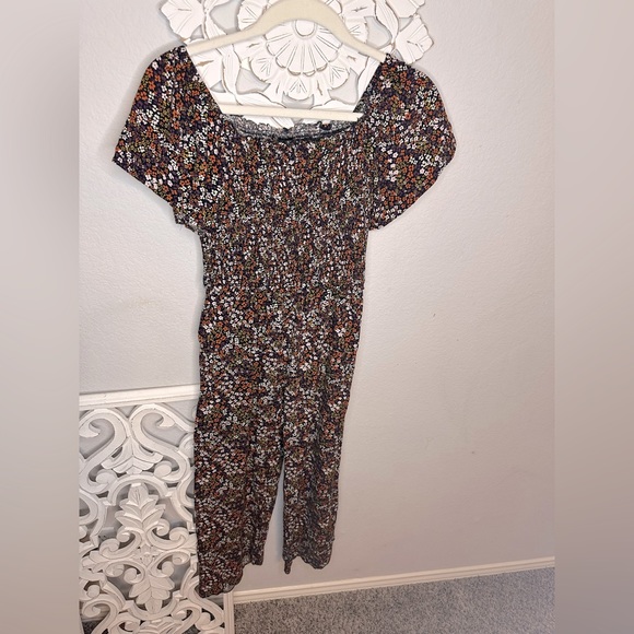 Girls maxi romper with off the shoulder sleeves  size large youth! Spot clean - Picture 4 of 5